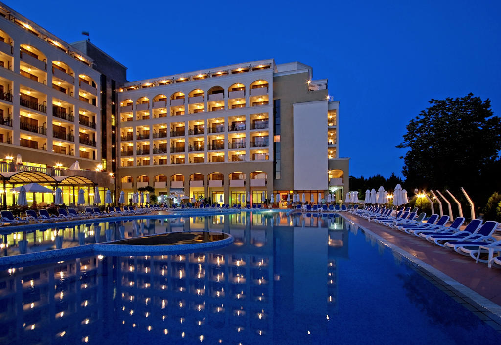 Sol Nessebar Mare All Inclusive Hotel Exterior photo